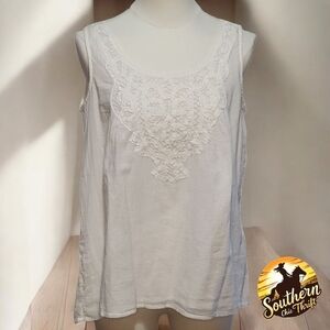 ✨️NWT✨️ SONOMA - Medium Sleek White Tank